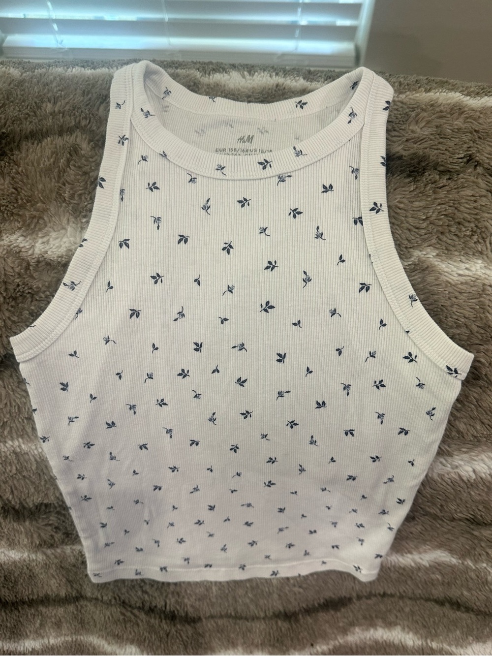 H&M Floral Print Ribbed Tank Top 🤍🌿
